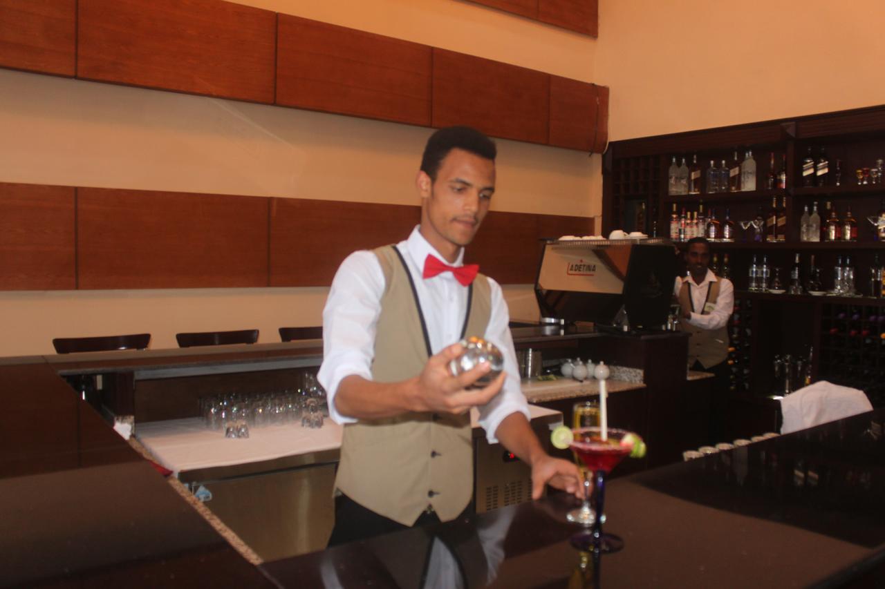 Tirar International Hotel Addis Ababa Dış mekan fotoğraf